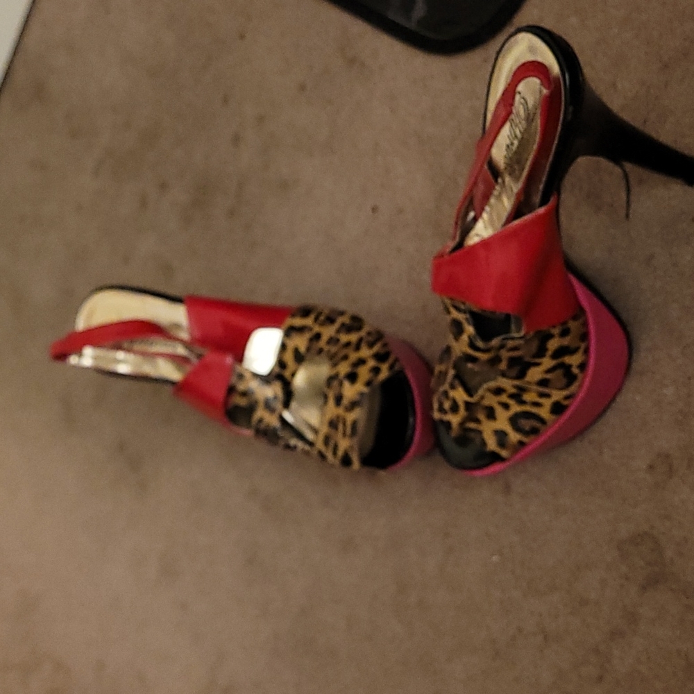 Unique Stilettos Leopard Print - image 2
